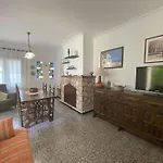 Casa Familiar Con Piscina Privada En Torroella De Montgri, Cerca De La Playa - Hisp-7-44 * Torroella de Montgrí