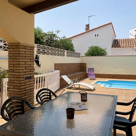 Casa Familiar Con Piscina Privada En Torroella De Montgri, Cerca De La Playa - Hisp-7-44 וילה *