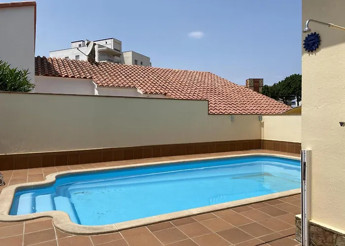 וילה Casa Familiar Con Piscina Privada En Torroella De Montgri, Cerca De La Playa - Hisp-7-44 *