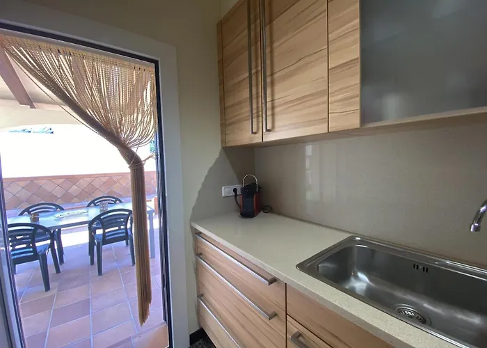 Casa Familiar Con Piscina Privada En Torroella De Montgri, Cerca De La Playa - Hisp-7-44 *